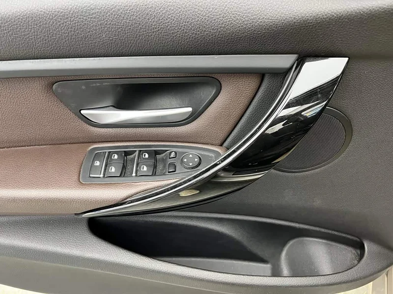 BMW 3-Series — фото 16
