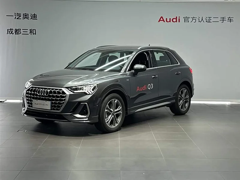 Audi Q3 — фото 1