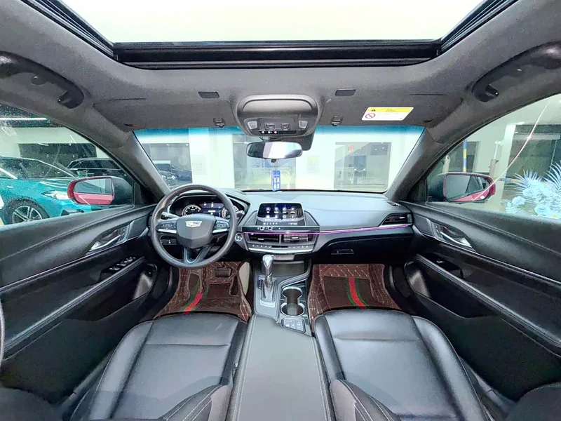 Cadillac CT4 — фото 6