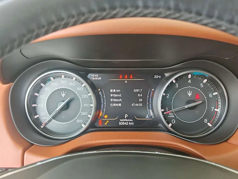 Maserati Ghibli — фото 6