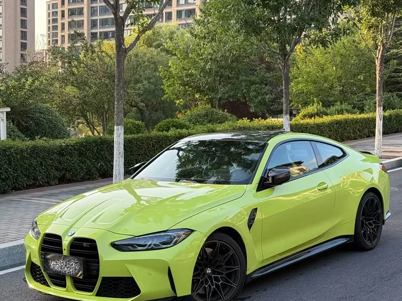 BMW M4 — фото 1