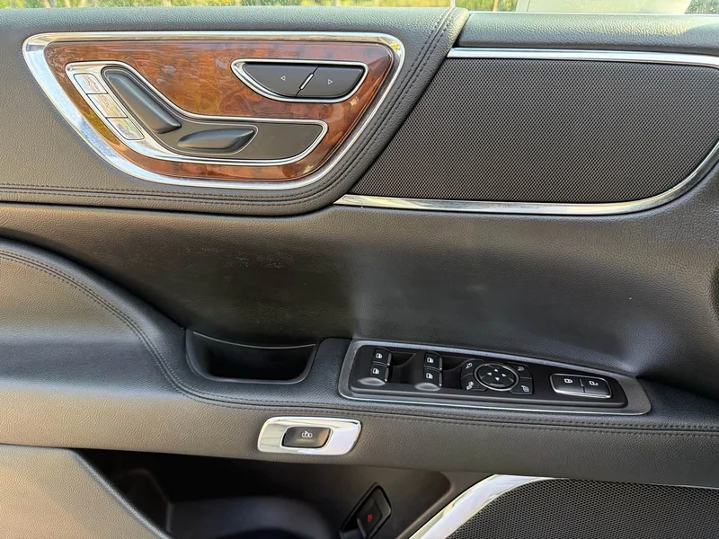 Lincoln Continental — фото 16