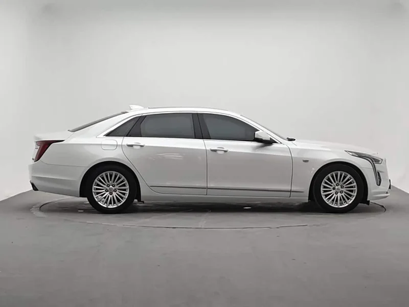 Cadillac CT6 — фото 2