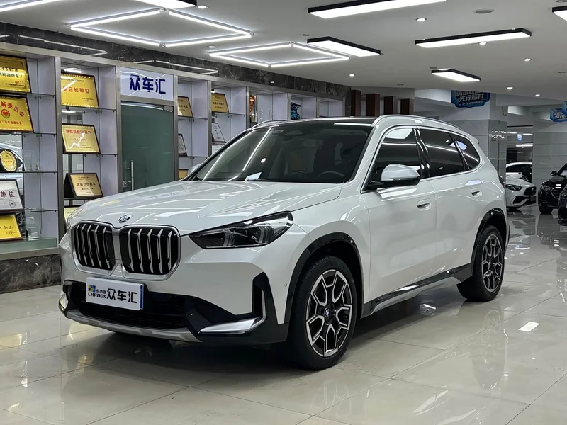 BMW X1 — фото 1