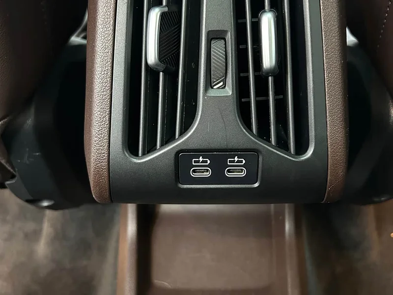 BMW X1 — фото 12