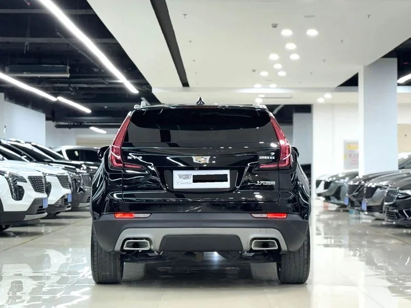 Cadillac XT4 — фото 5