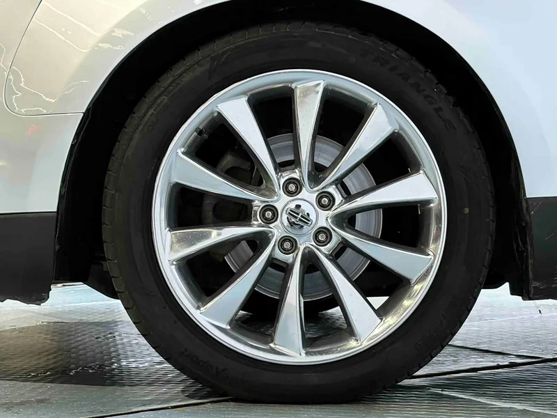 Lincoln MKT — фото 16