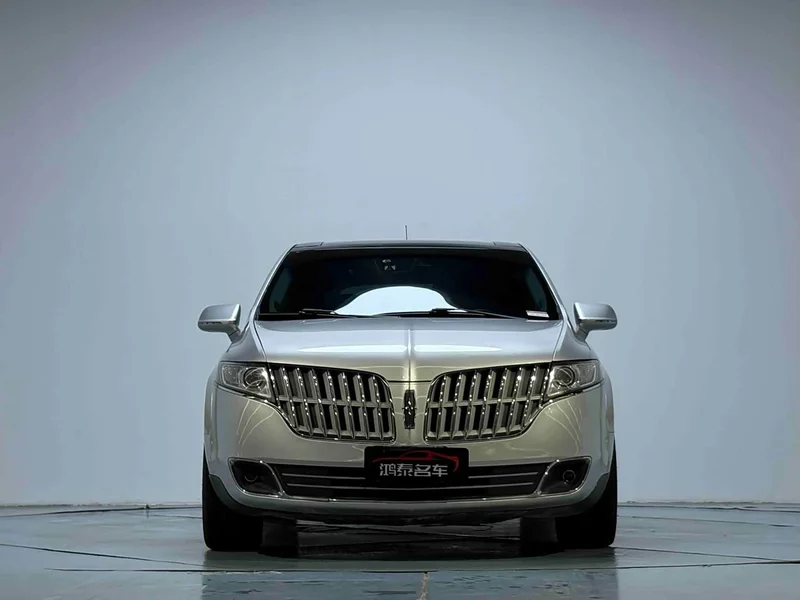 Lincoln MKT — фото 2
