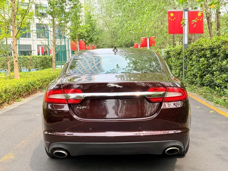 Jaguar XF — фото 4