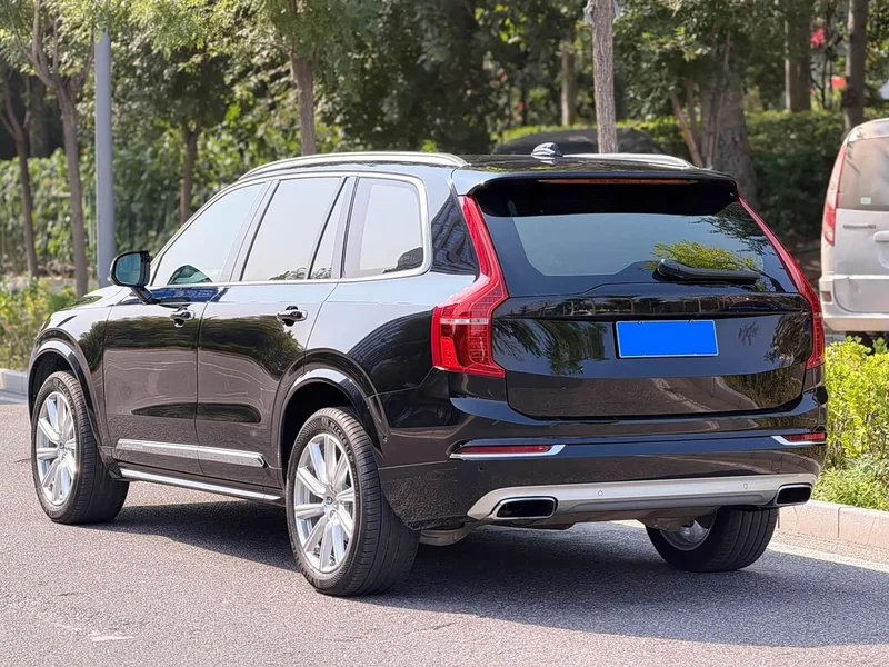 Volvo XC90 — фото 4