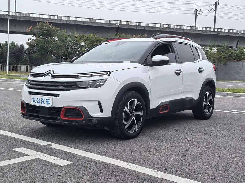 Peugeot C5 Aircross — фото 1
