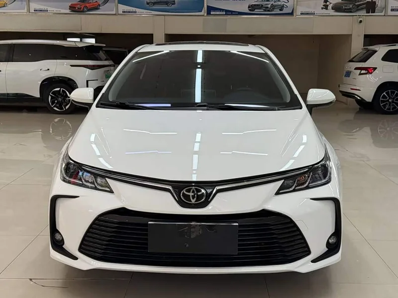 Toyota Corolla — фото 2
