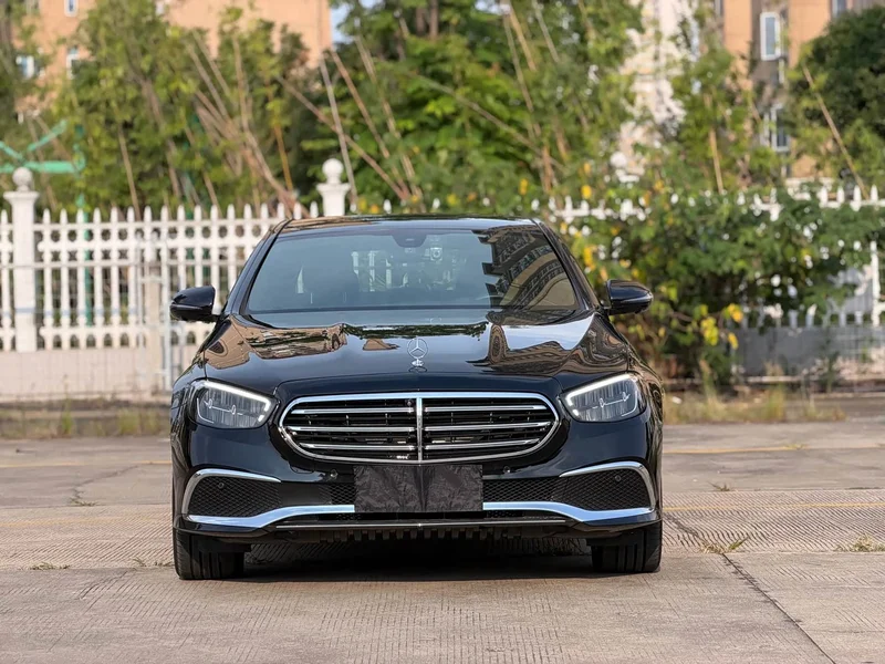 Mercedes-Benz E-Class — фото 11