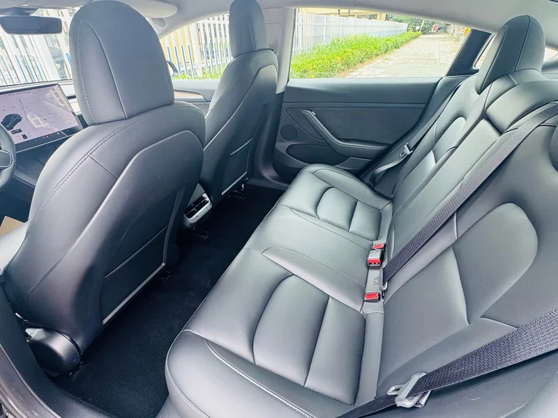 Tesla Model 3 — фото 13