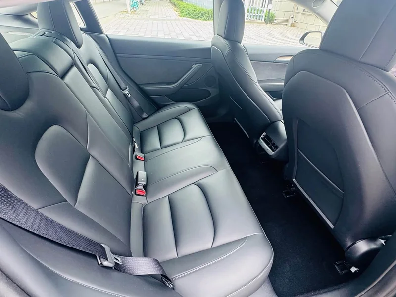 Tesla Model 3 — фото 17