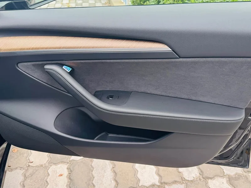 Tesla Model 3 — фото 19