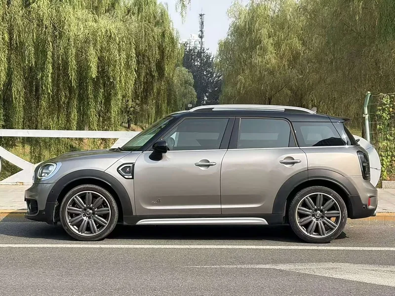 MINI COUNTRYMAN — фото 14