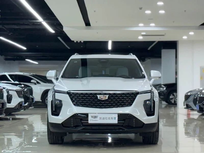 Cadillac XT4 — фото 2