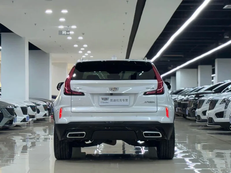 Cadillac XT4 — фото 4