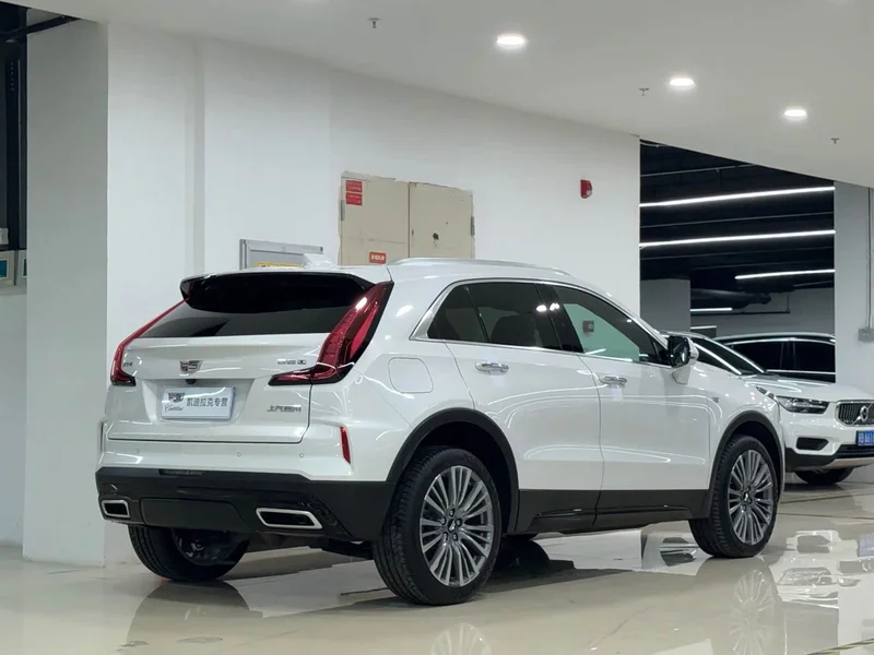 Cadillac XT4 — фото 5