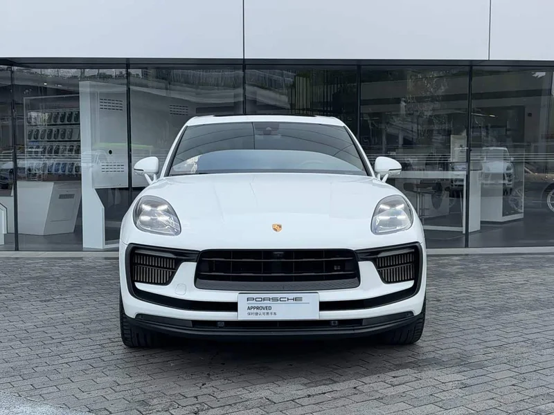 Porsche Macan — фото 11