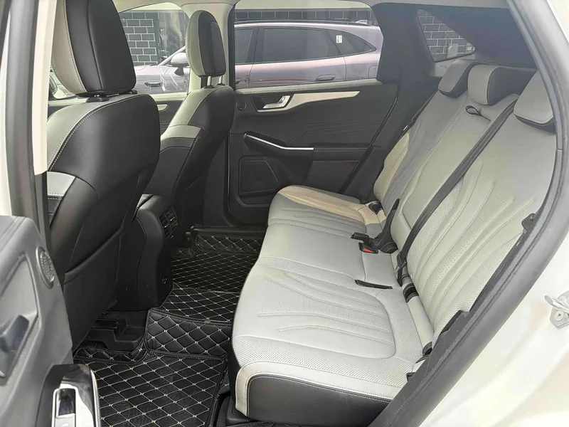Ford Edge — фото 14