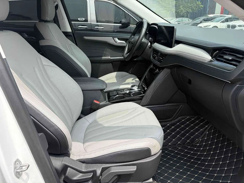 Ford Edge — фото 17