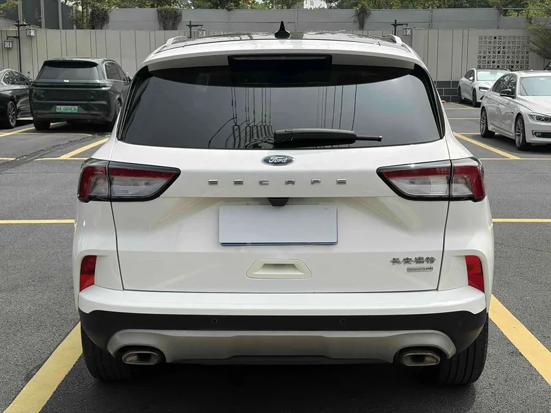 Ford Edge — фото 5