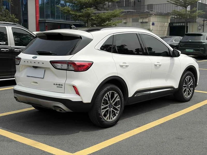 Ford Edge — фото 6