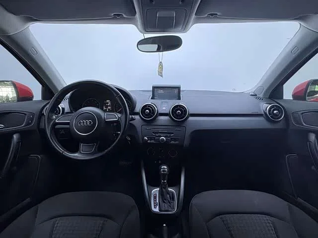 Audi A1 — фото 11