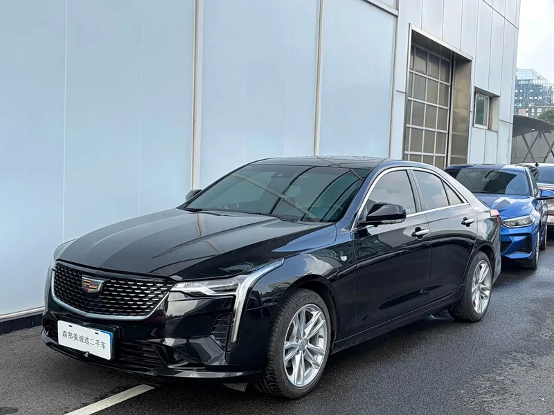 Cadillac CT4 — фото 1