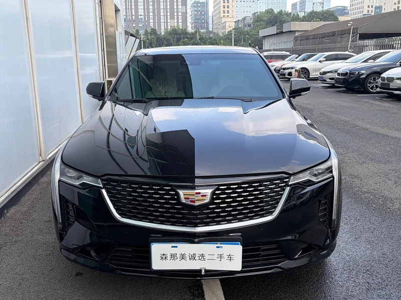 Cadillac CT4 — фото 2