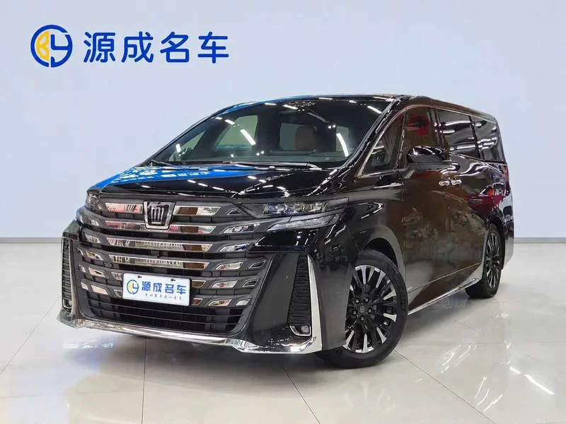 Toyota Vellfire — фото 1