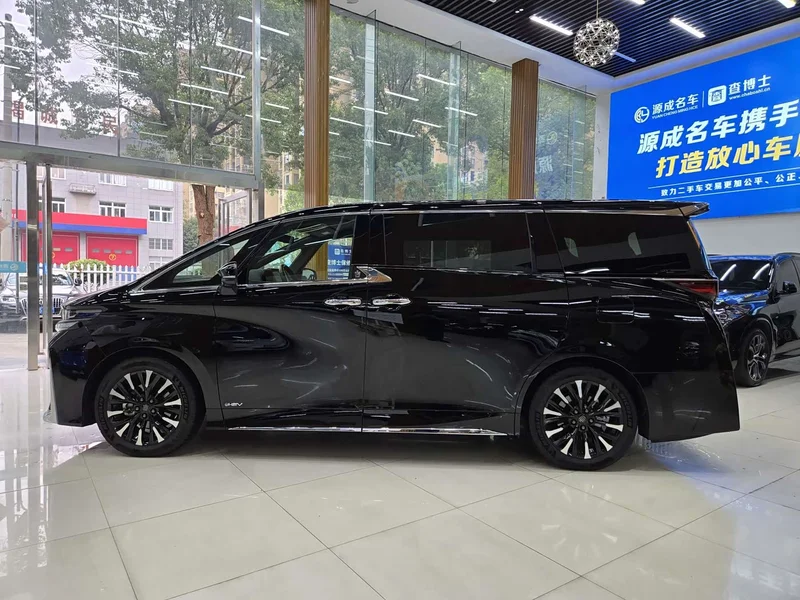 Toyota Vellfire — фото 15