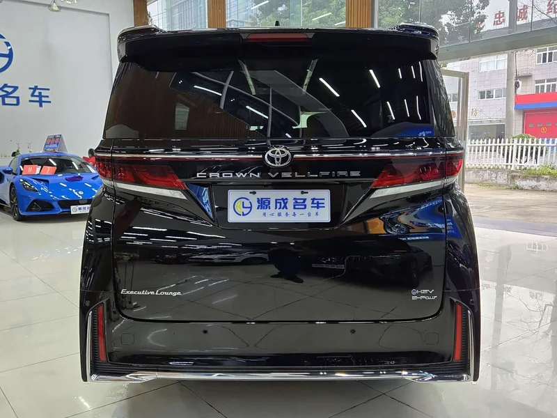 Toyota Vellfire — фото 18