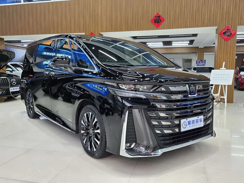 Toyota Vellfire — фото 3