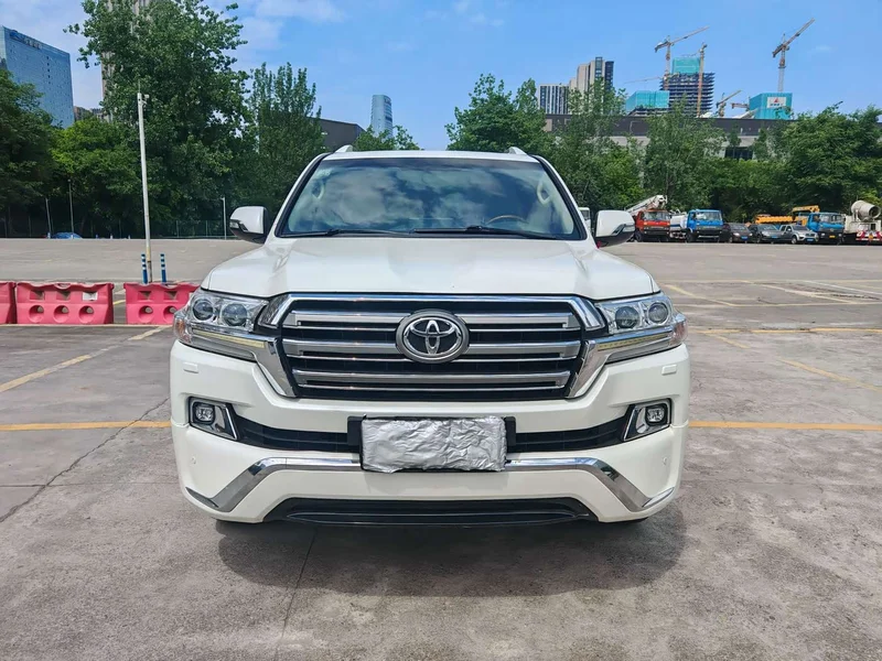 Toyota Land Cruiser (Imported) — фото 13