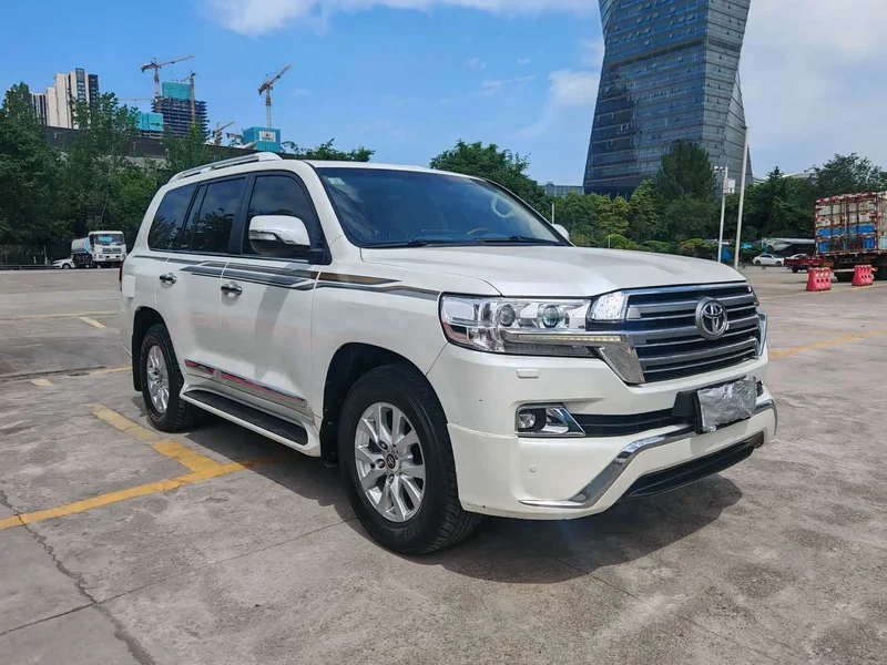 Toyota Land Cruiser (Imported) — фото 14