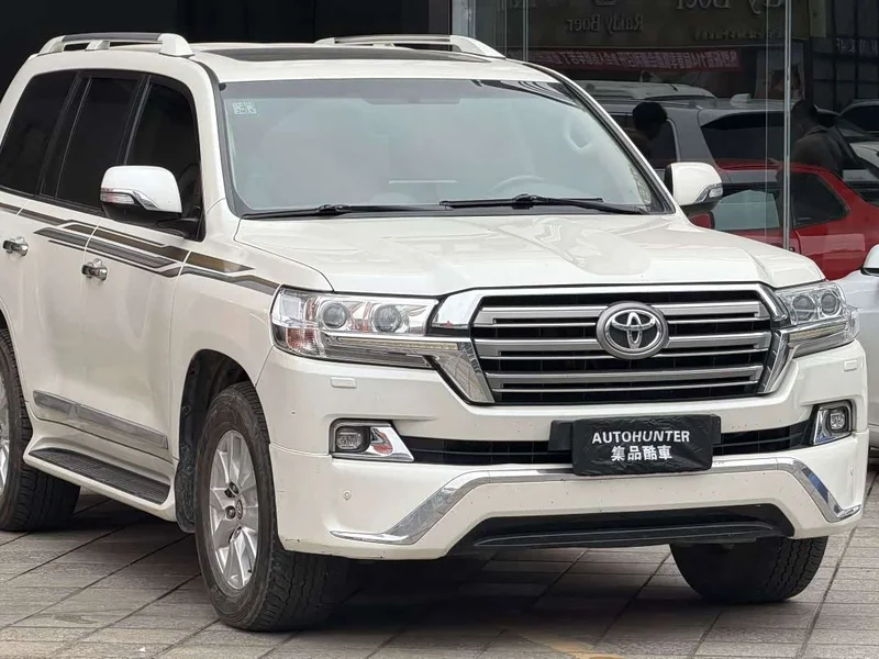 Toyota Land Cruiser (Imported) — фото 3