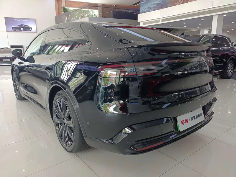 Chery Luxeed R7 — фото 16