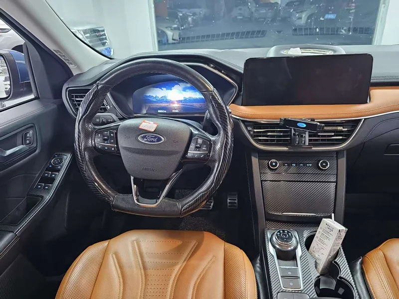 Ford Edge — фото 13