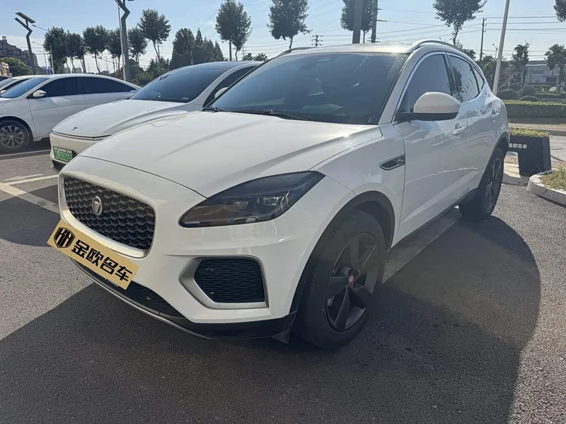 Jaguar E-PACE — фото 1