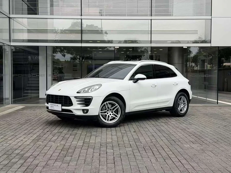 Porsche Macan — фото 1