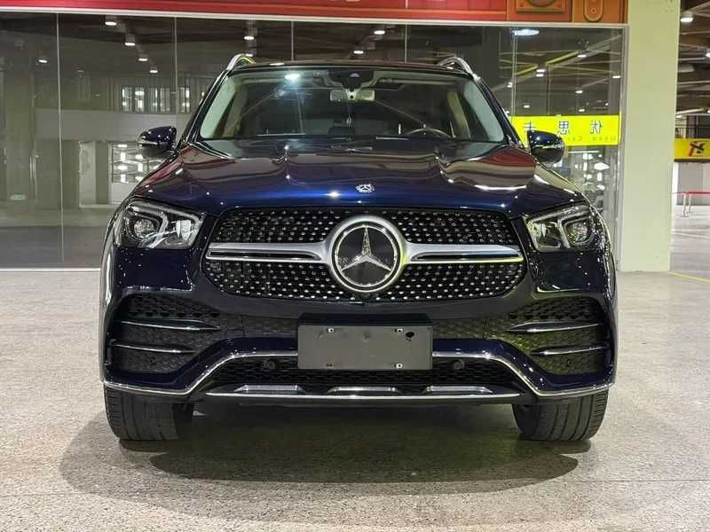 Mercedes-Benz GLE — фото 1