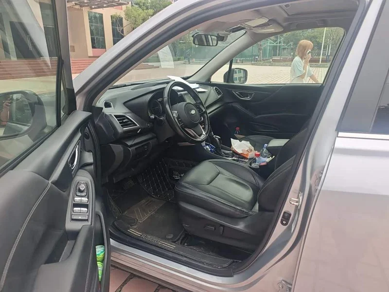 Subaru Forester — фото 12