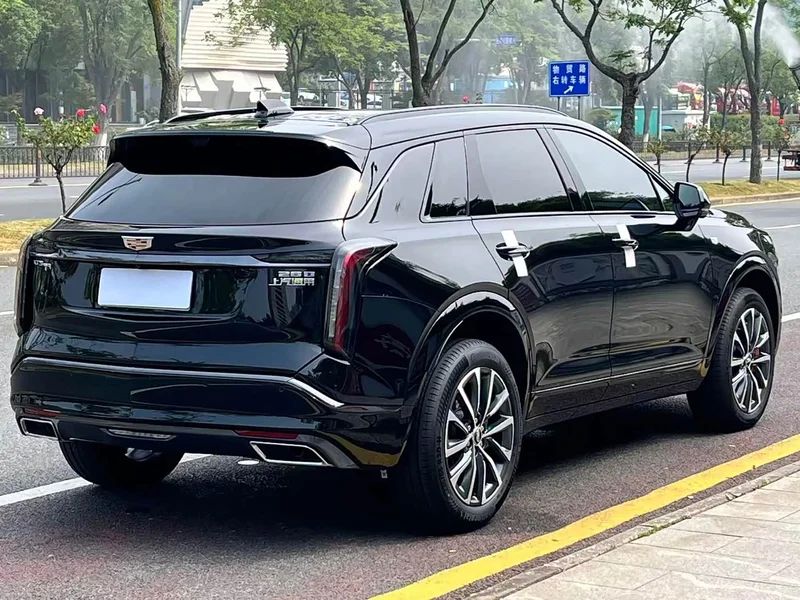 Cadillac XT5 — фото 15