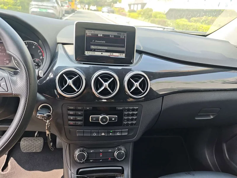Mercedes-Benz B-Class — фото 15