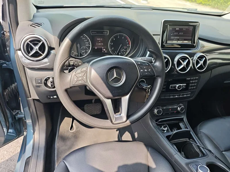 Mercedes-Benz B-Class — фото 16