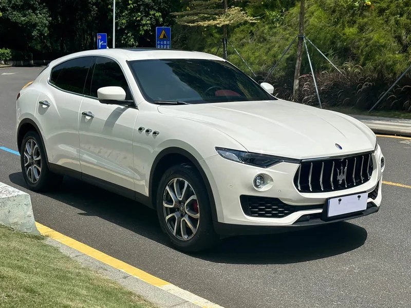 Maserati Levante — фото 26
