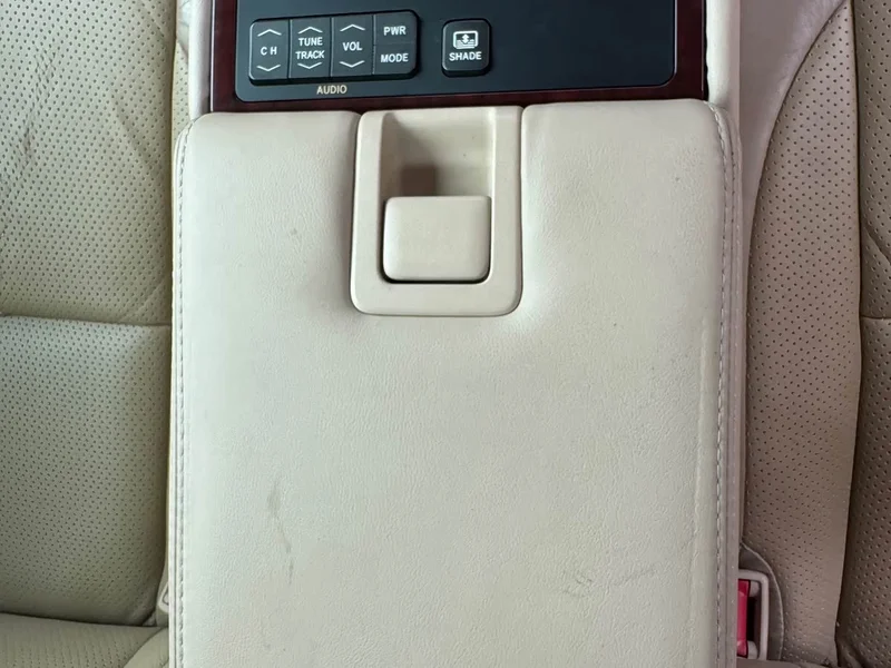 Toyota Crown — фото 15